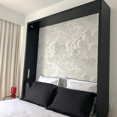 Aparthotel Confort Et Design Etoile-neuilly-la Défense 4*